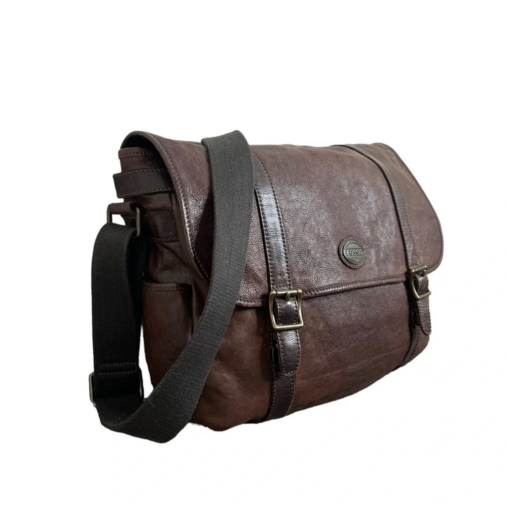 Fossil Men’s Leather Estate Messenger East West Brown Messenger Bag - Picture 5 of 16